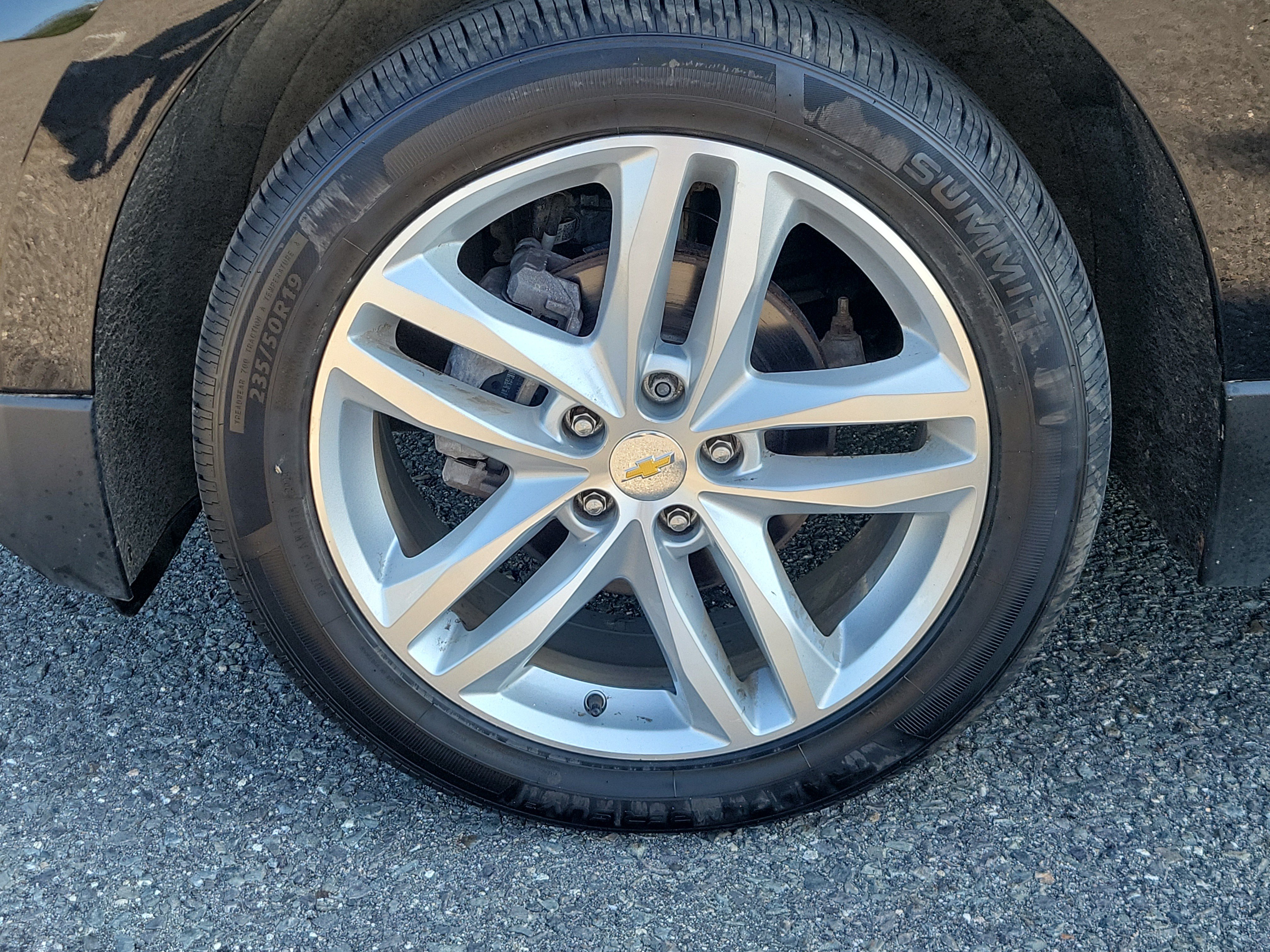 Used 2021 Chevrolet Equinox Premier AWD/4WD image 12