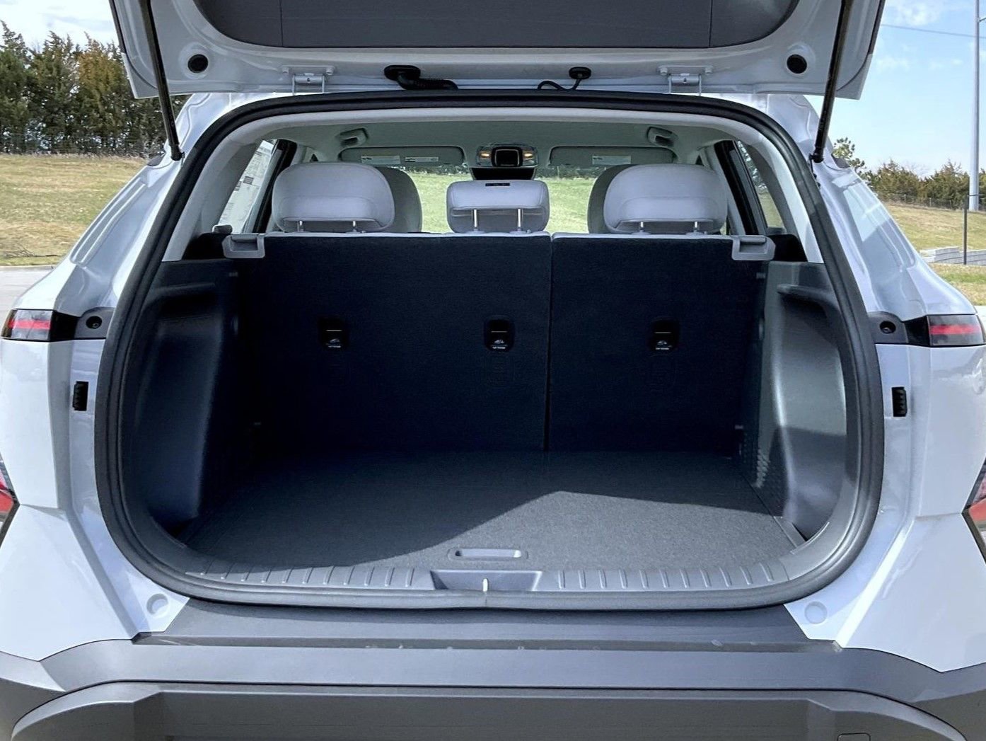 New 2026 Hyundai Kona SE AWD/4WD image 22