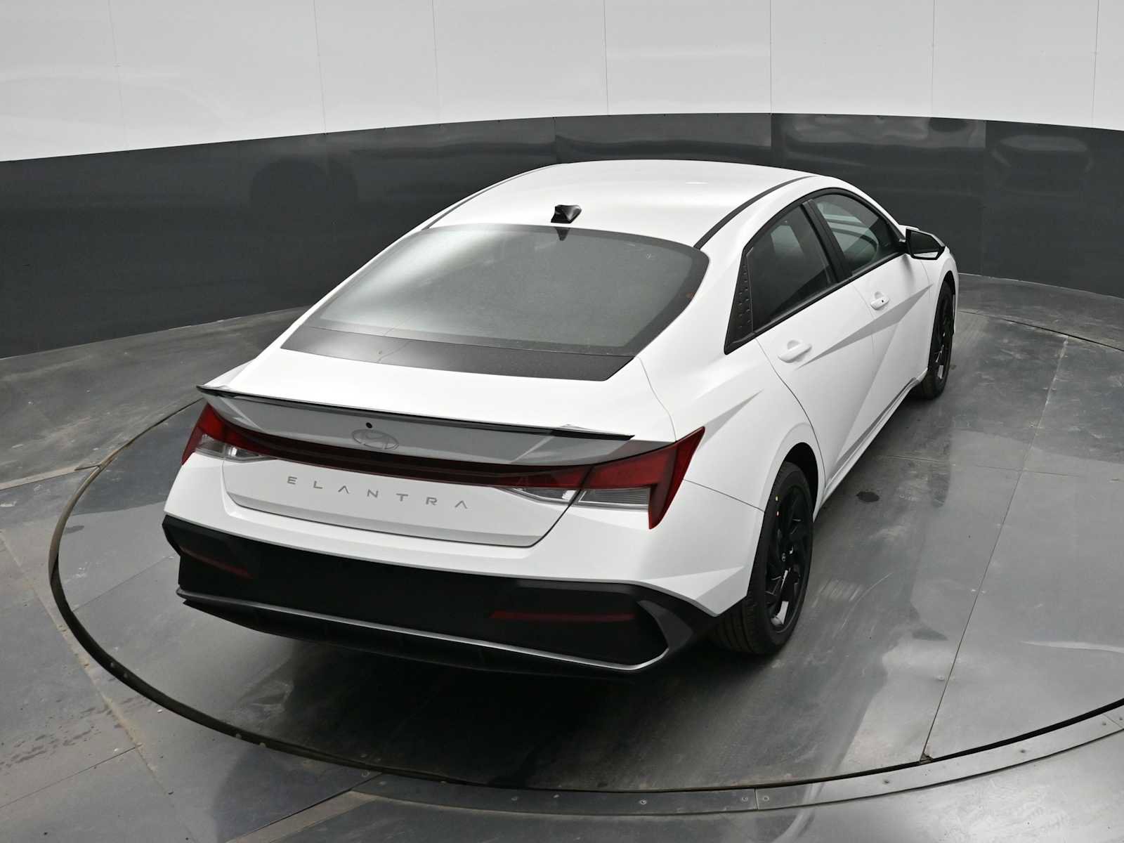 New 2026 Hyundai Elantra Sport w/ Cargo Package image 25