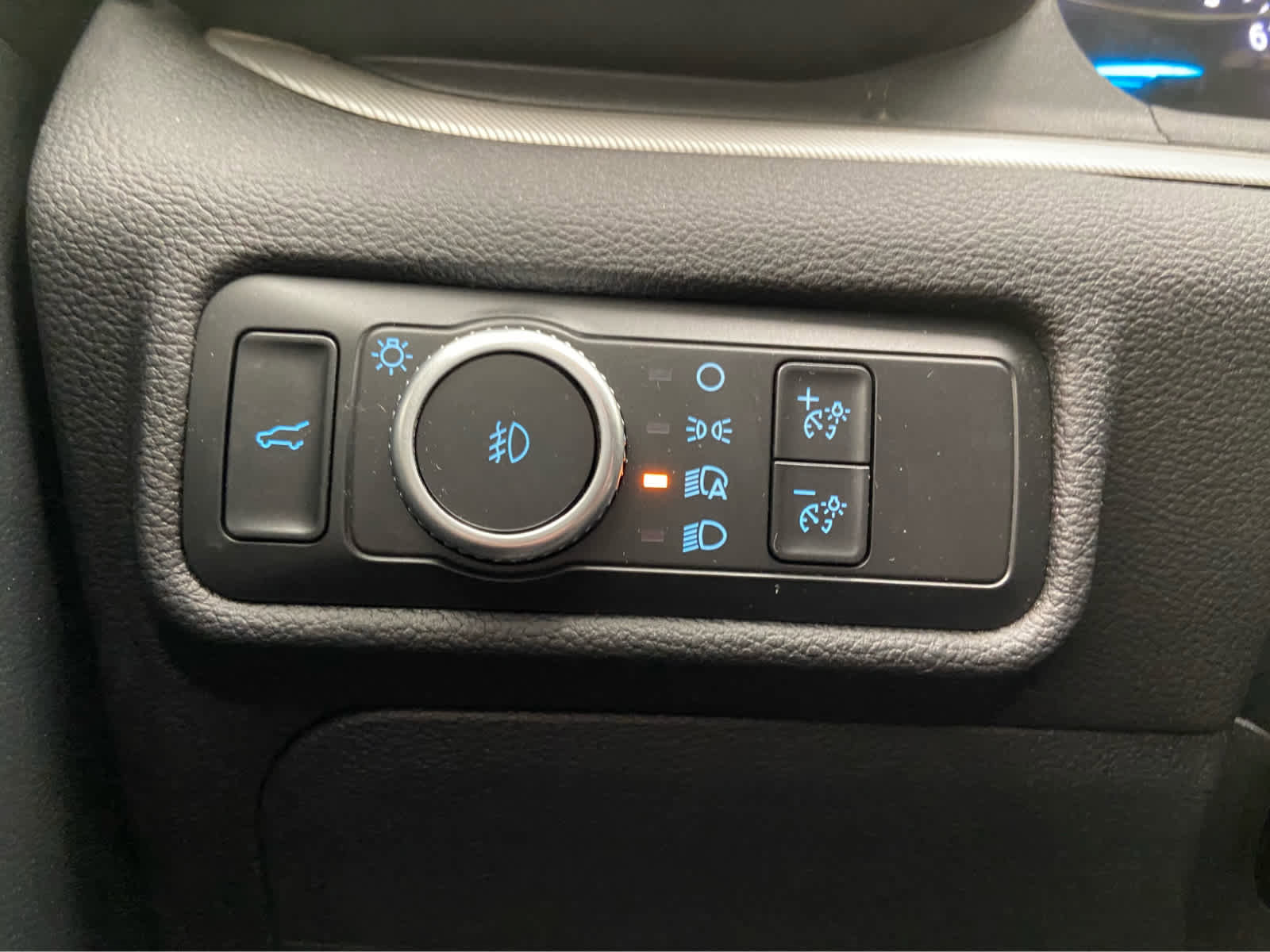 Used 2022 Ford Explorer XLT w/ Equipment Group 202A image 42