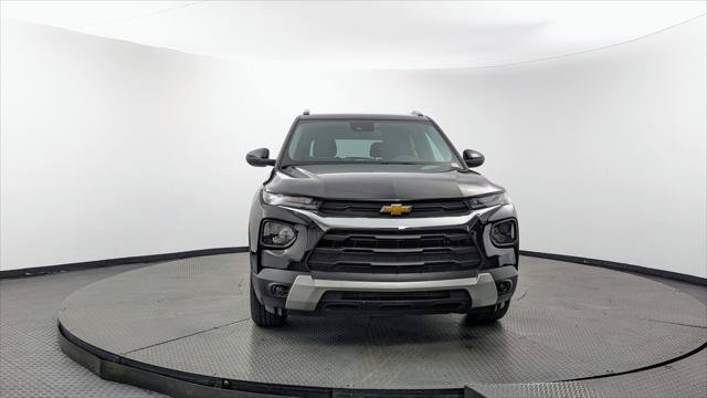 Used 2023 Chevrolet TrailBlazer LT w/ Convenience Package AWD/4WD image 12