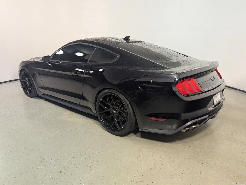 Used 2023 Ford Mustang GT RWD image 5