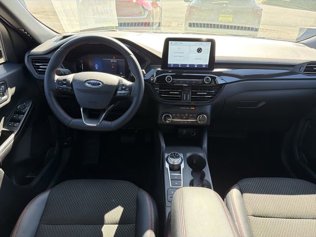Used 2025 Ford Escape ST-Line Select AWD/4WD image 12