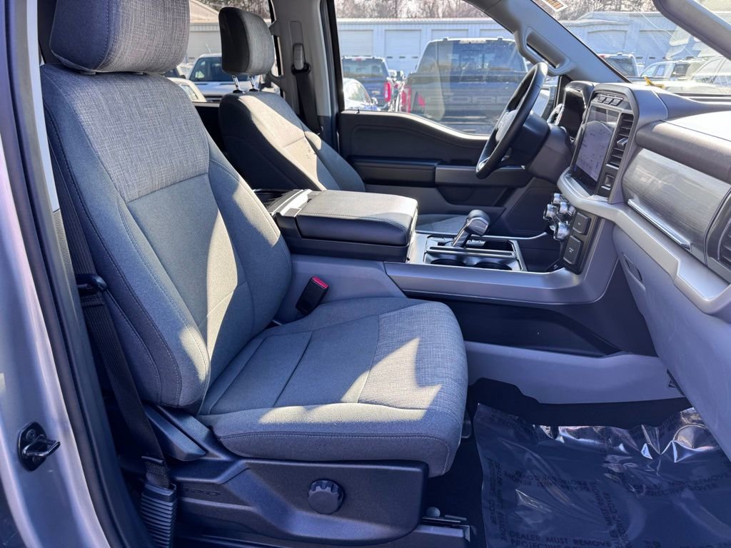 Used 2023 Ford F150 Lightning XLT image 24