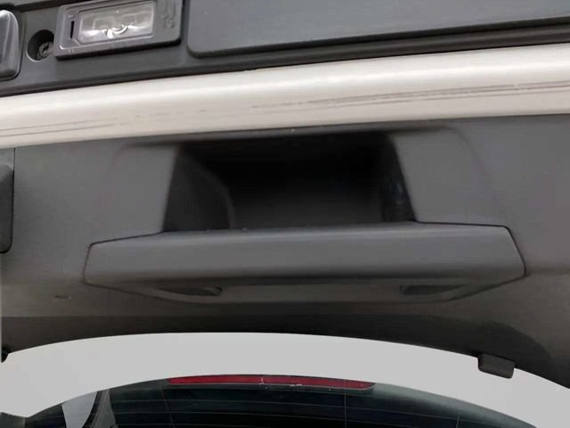 Used 2024 Volkswagen ID.4 2WD image 10