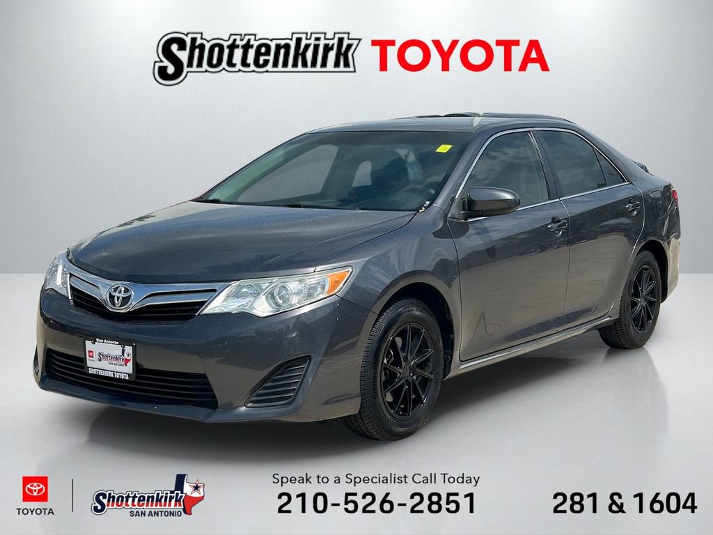 Used 2013 Toyota Camry LE FWD video 1