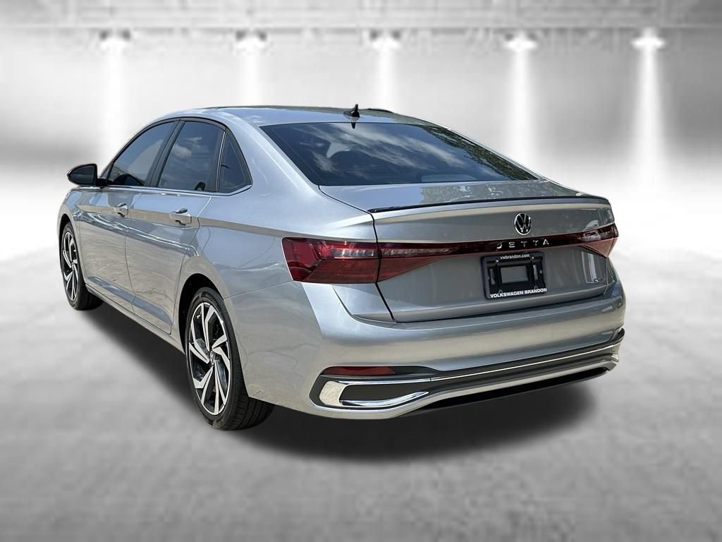 Used 2025 Volkswagen Jetta SEL FWD image 3