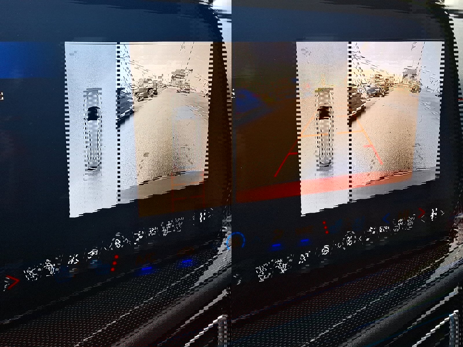 Used 2024 Chevrolet Traverse RS image 21