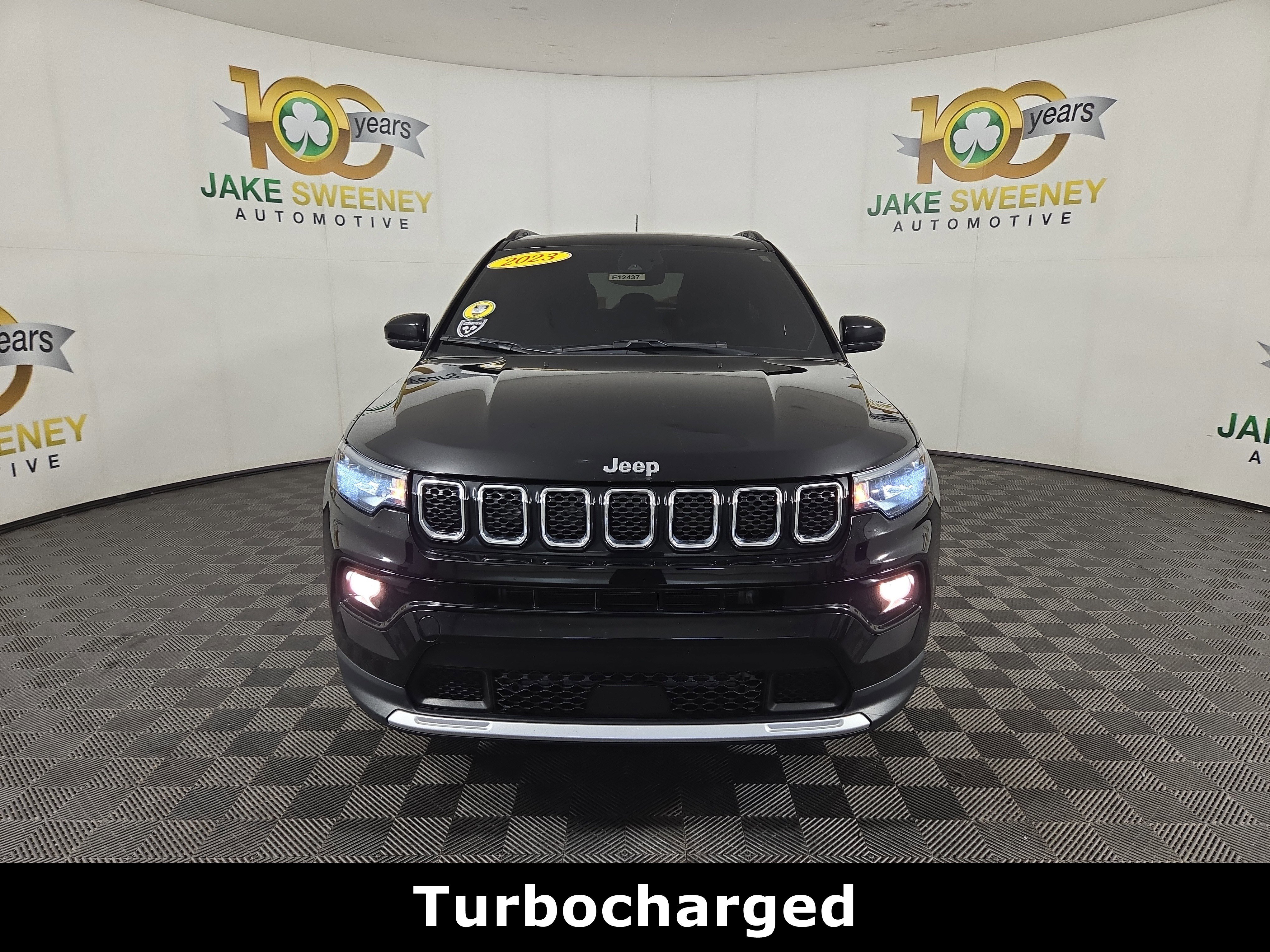 Certified 2023 Jeep Compass Limited w/ Sun and Sound Group AWD/4WD image 3