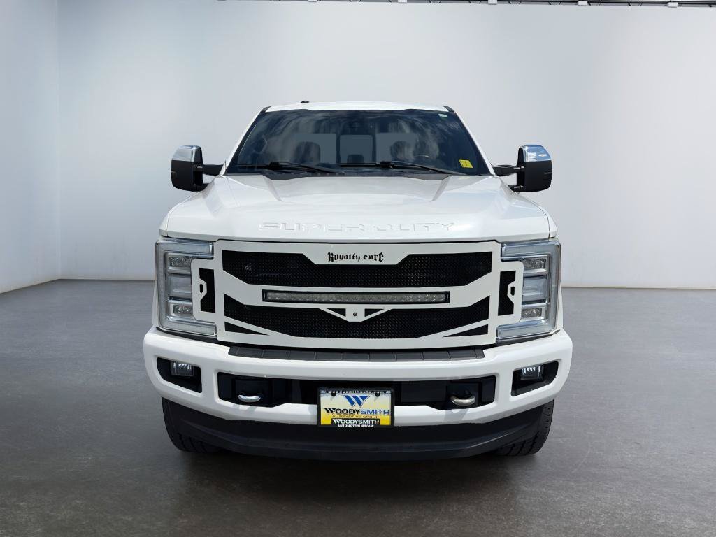 Used 2018 Ford F350 Platinum w/ Platinum Ultimate Package AWD/4WD image 8