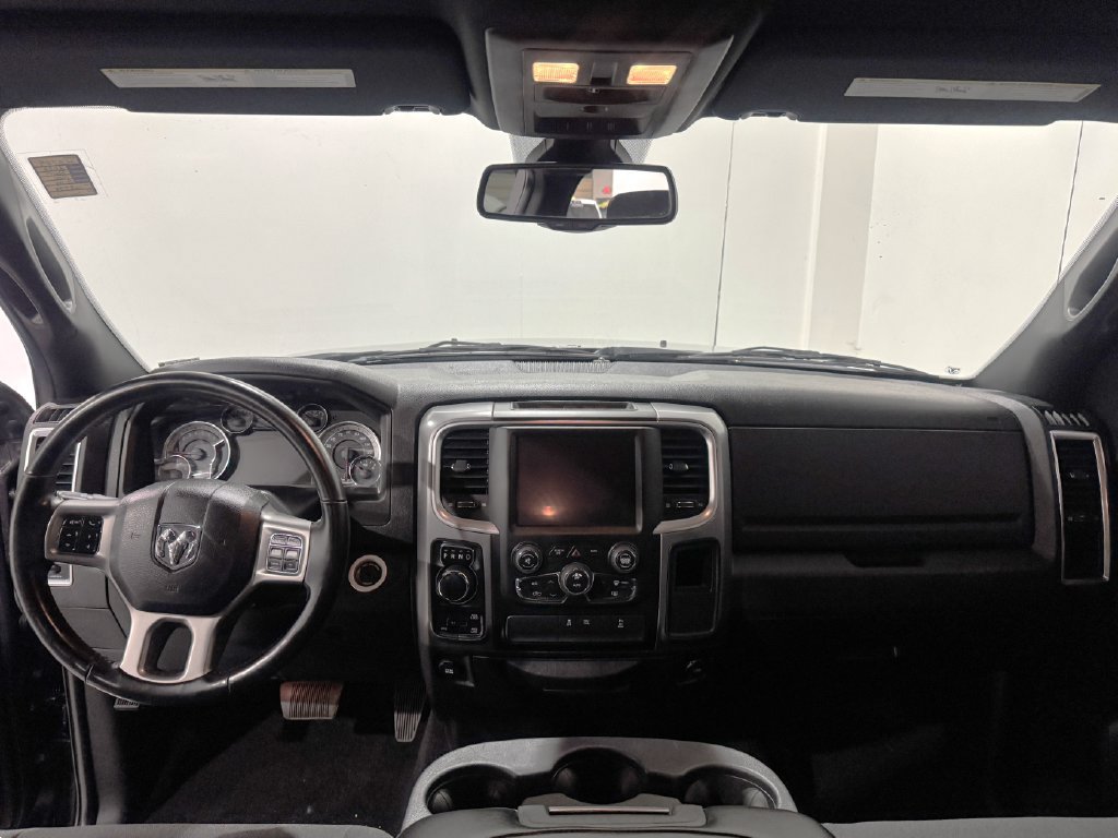 Used 2022 RAM 1500 Warlock AWD/4WD image 2
