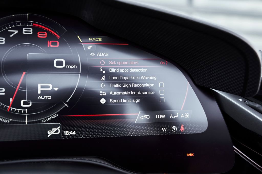 Used 2024 Ferrari SF90 Spider image 75