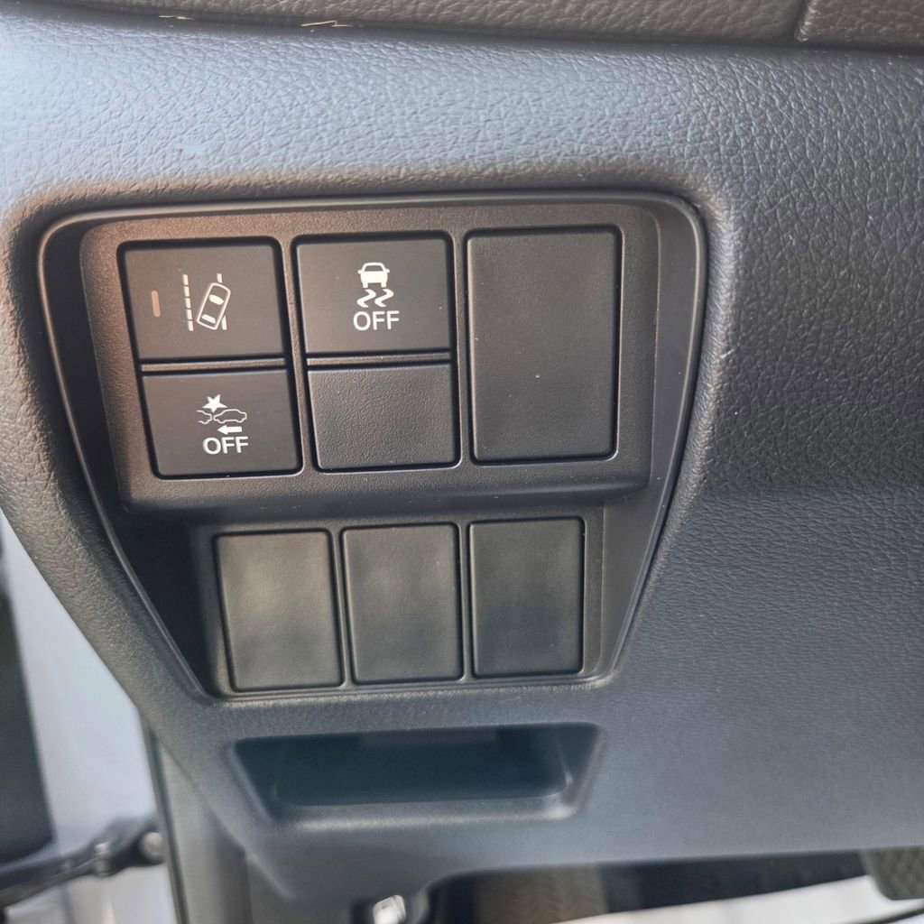 Used 2021 Honda CR-V Special Edition image 13