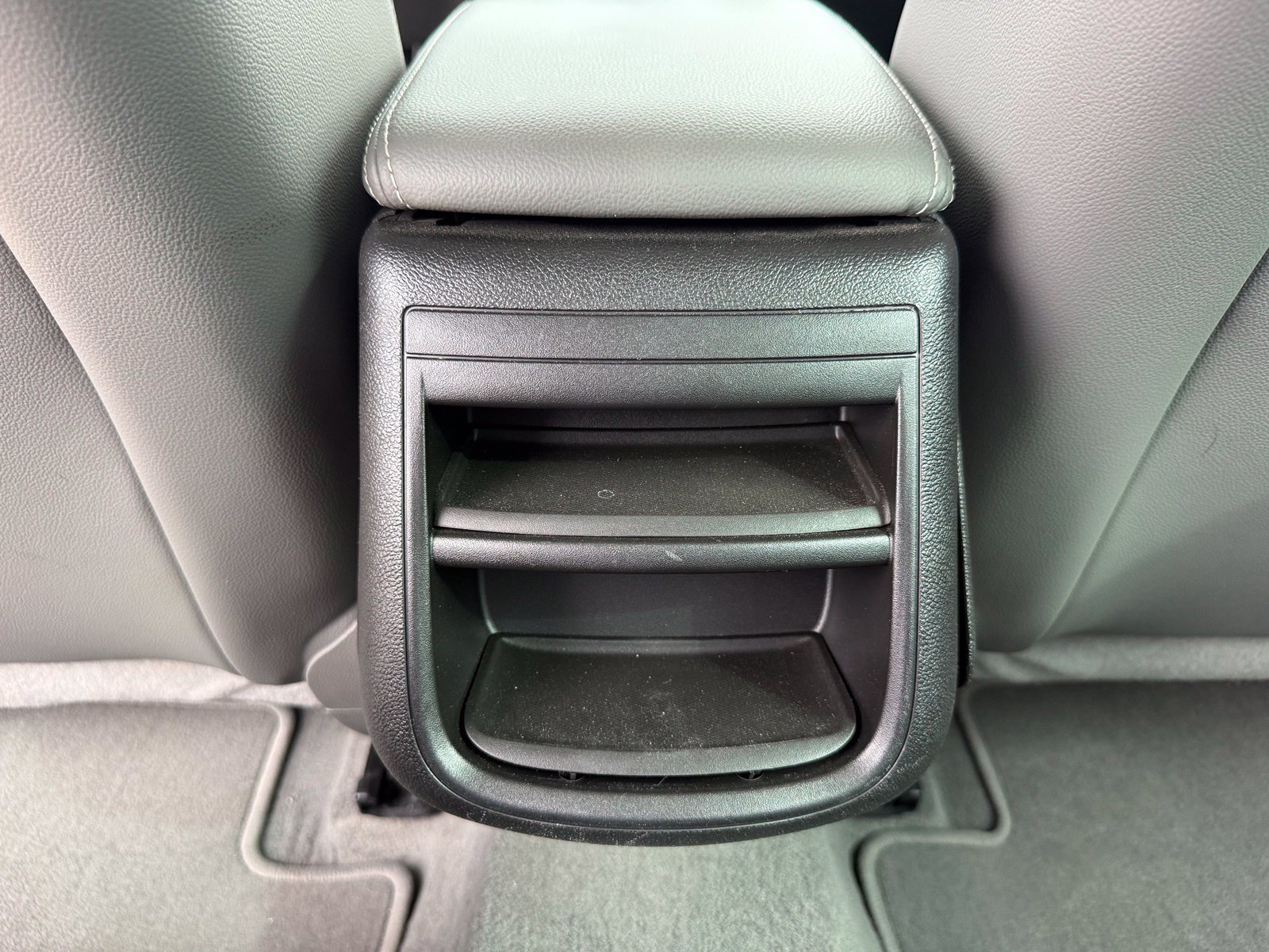 Used 2018 Chevrolet Impala LS FWD image 34
