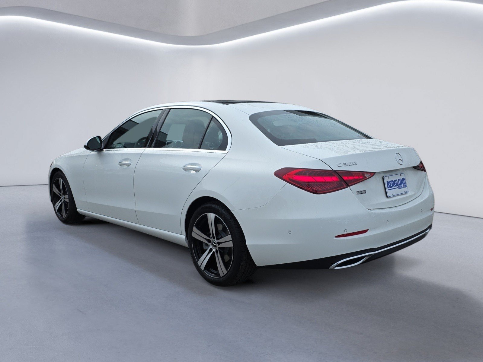 Certified 2026 Mercedes-Benz C 300 4MATIC Sedan image 5