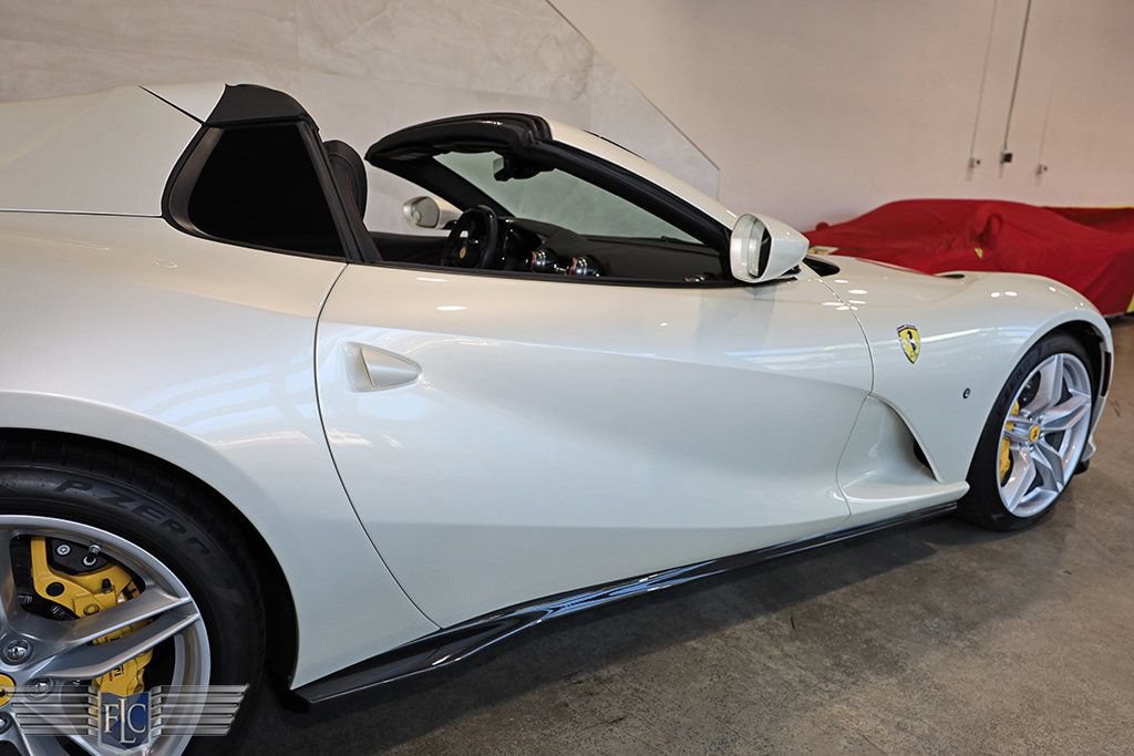 Used 2021 Ferrari 812 GTS RWD image 12