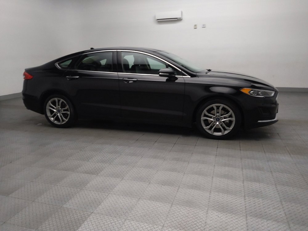 Used 2019 Ford Fusion SEL image 11