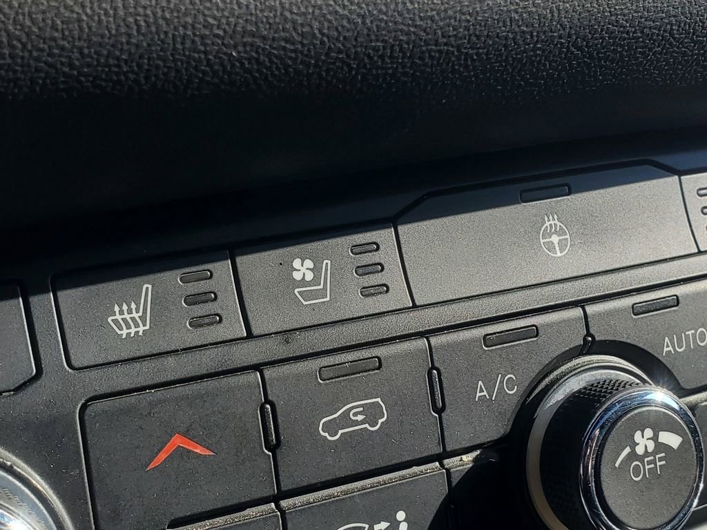 Used 2025 Dodge Durango GT image 28