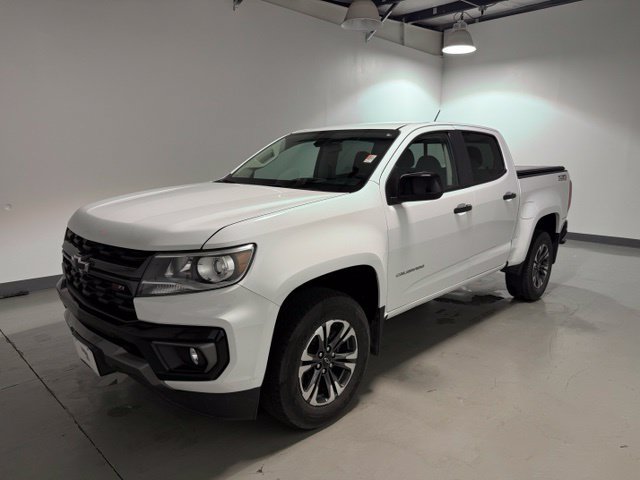 Used 2022 Chevrolet Colorado Z71 AWD/4WD image 3