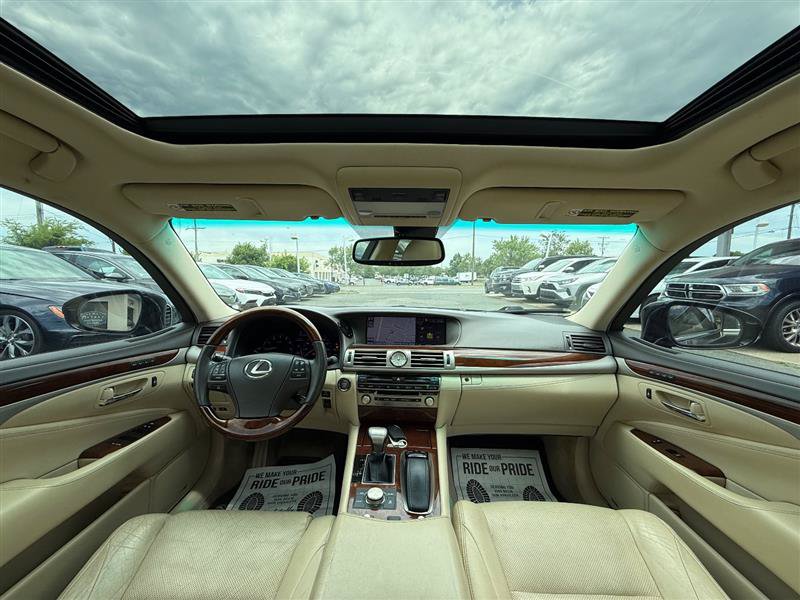 Used 2013 Lexus LS 460 w/ Comfort Pkg RWD image 25