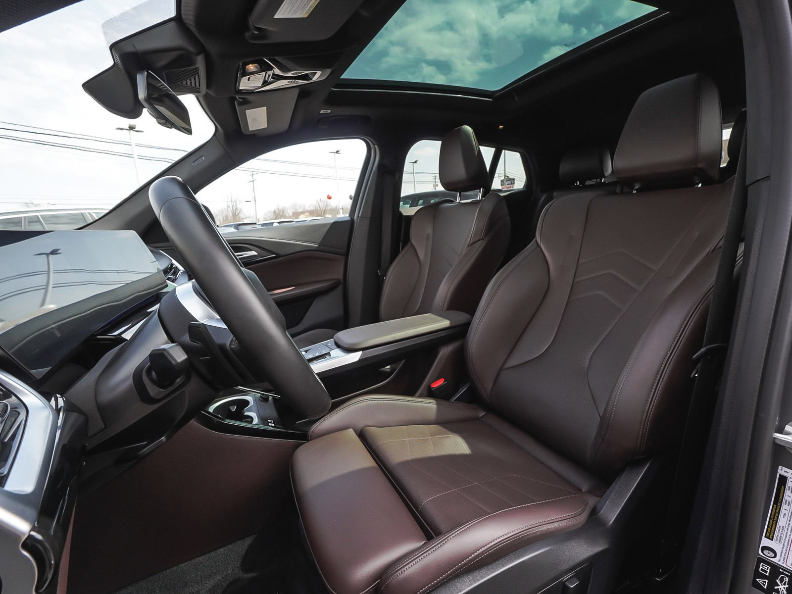 Used 2025 BMW X2 xDrive28i image 29