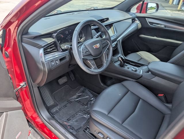 Used 2023 Cadillac XT5 Luxury AWD/4WD image 12