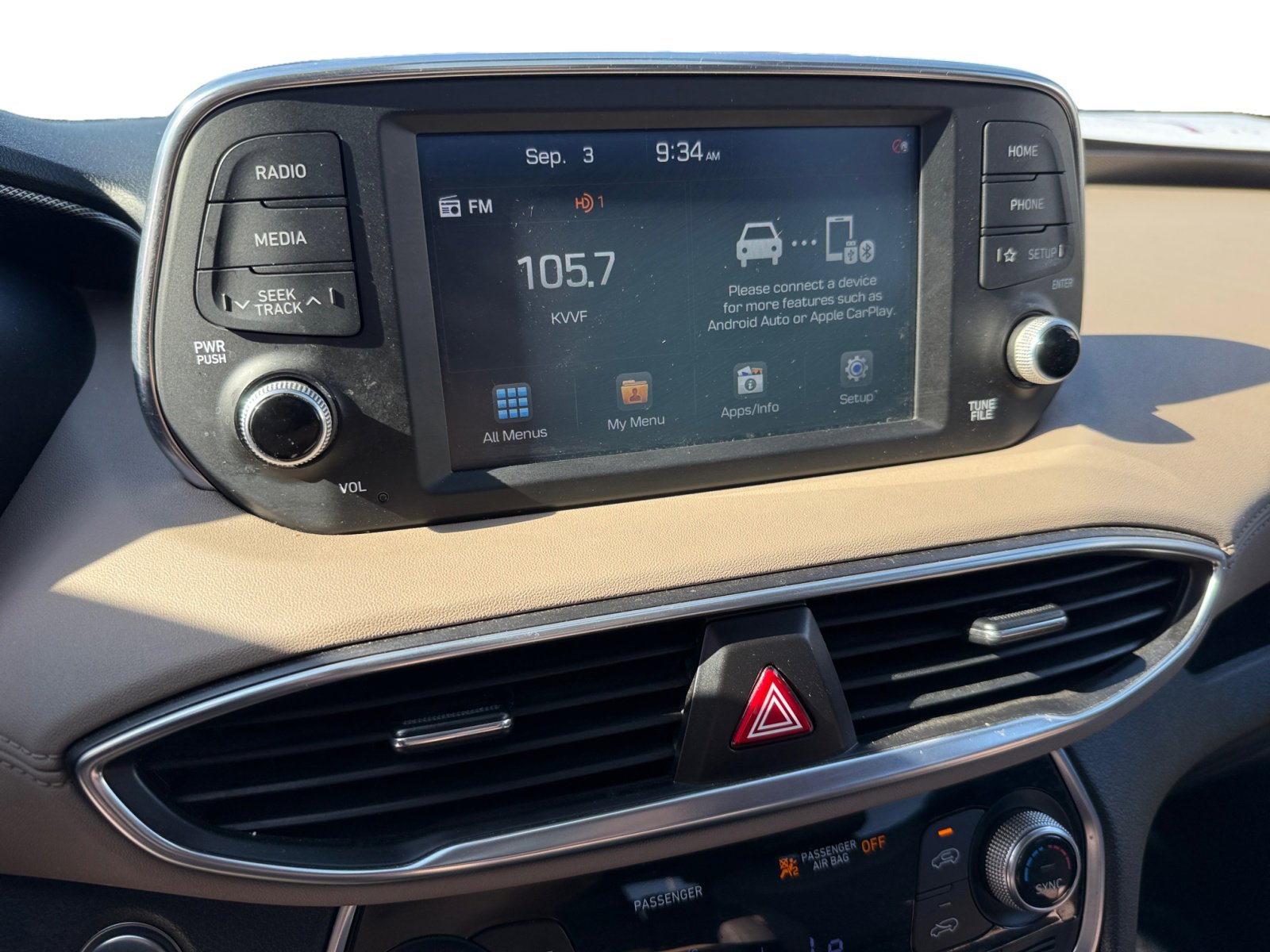 Used 2020 Hyundai Santa Fe SEL w/ Convenience Package image 12