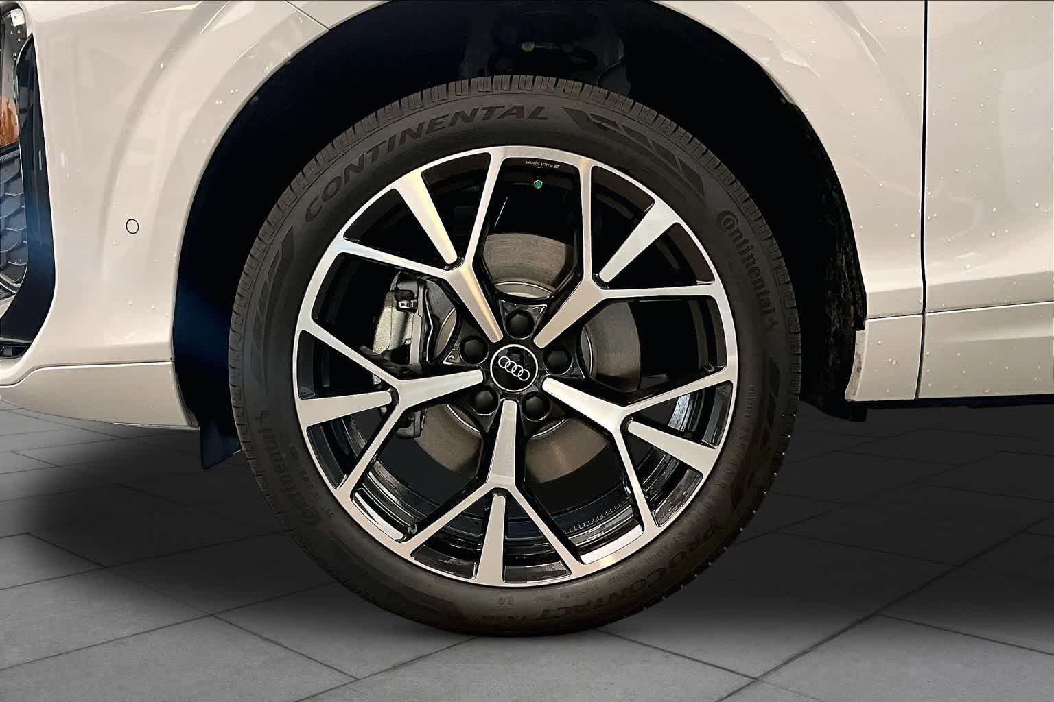 New 2026 Audi Q3 quattro 2.0T AWD/4WD image 11