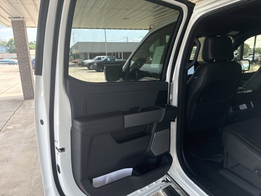 New 2025 Ford F150 Lariat w/ Equipment Group 501A Mid image 18