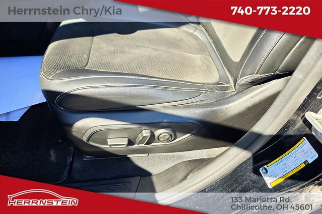 Used 2023 Jeep Grand Cherokee Altitude AWD/4WD image 13
