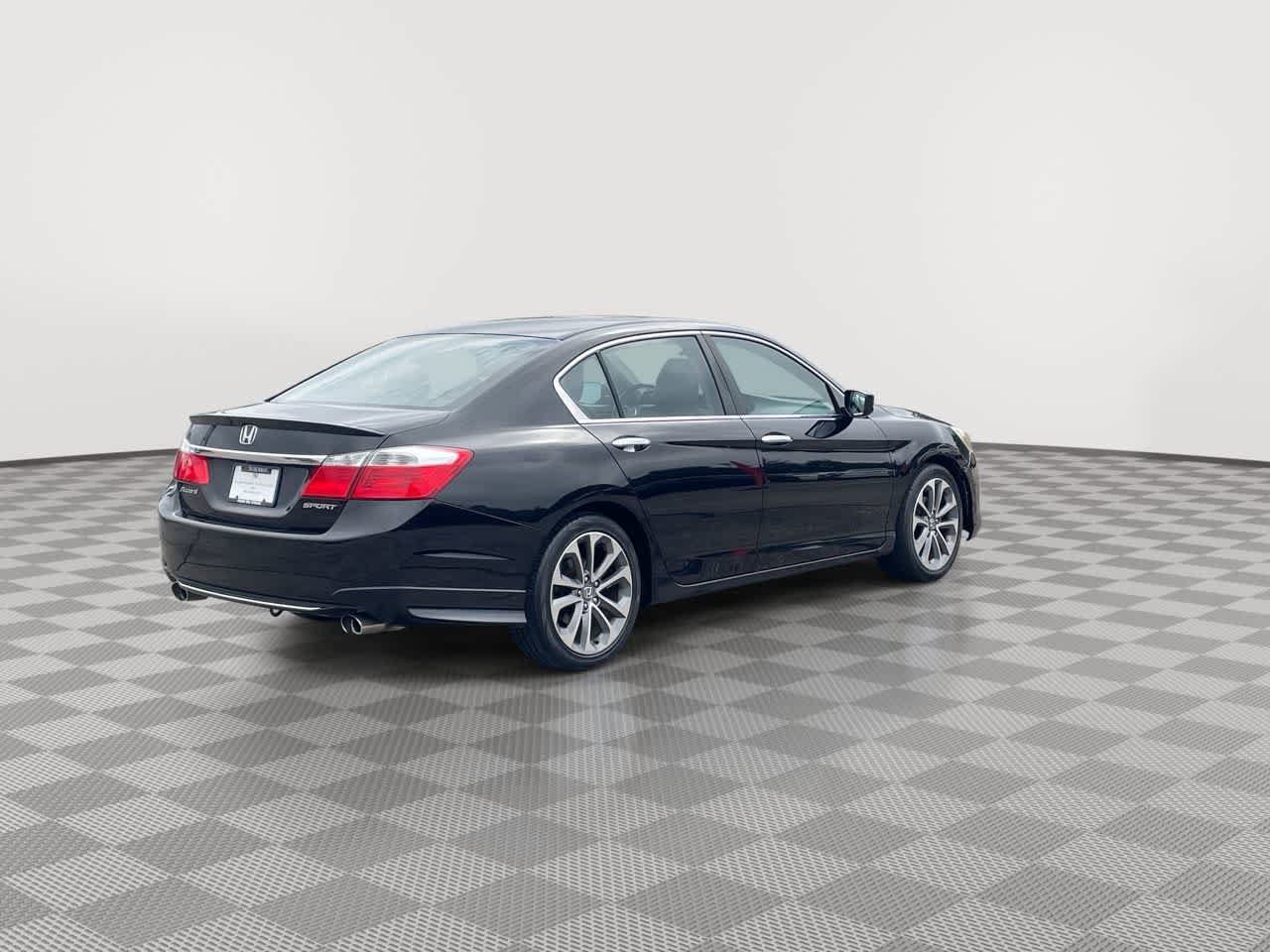 Used 2014 Honda Accord Sport image 8