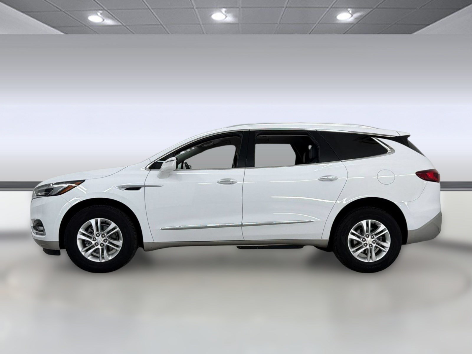 Used 2021 Buick Enclave Essence AWD/4WD image 2
