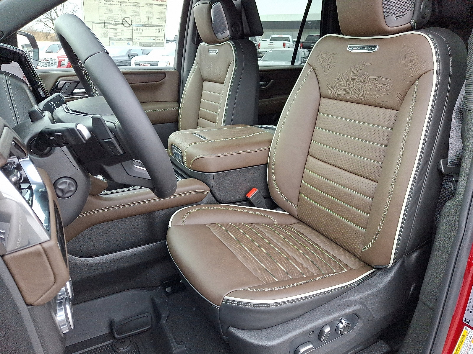 New 2026 GMC Yukon Denali Ultimate w/ LPO, Floor Liner Package image 7