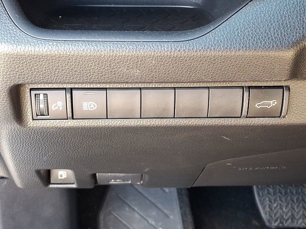 Used 2023 Toyota RAV4 XSE image 30