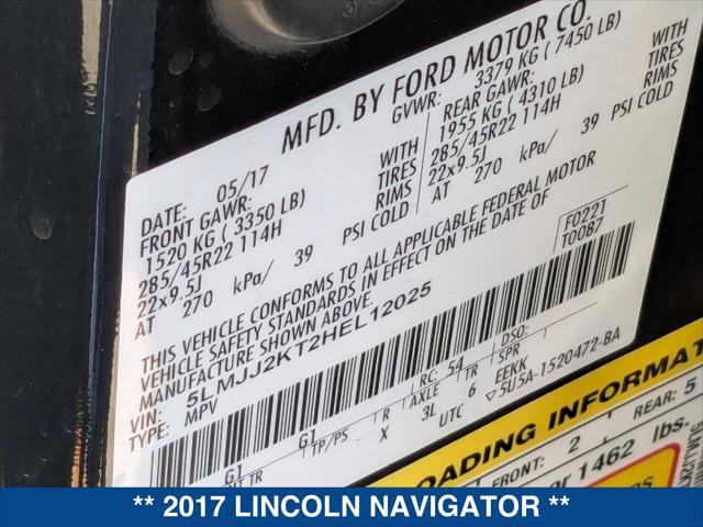 Used 2017 Lincoln Navigator Reserve RWD image 24
