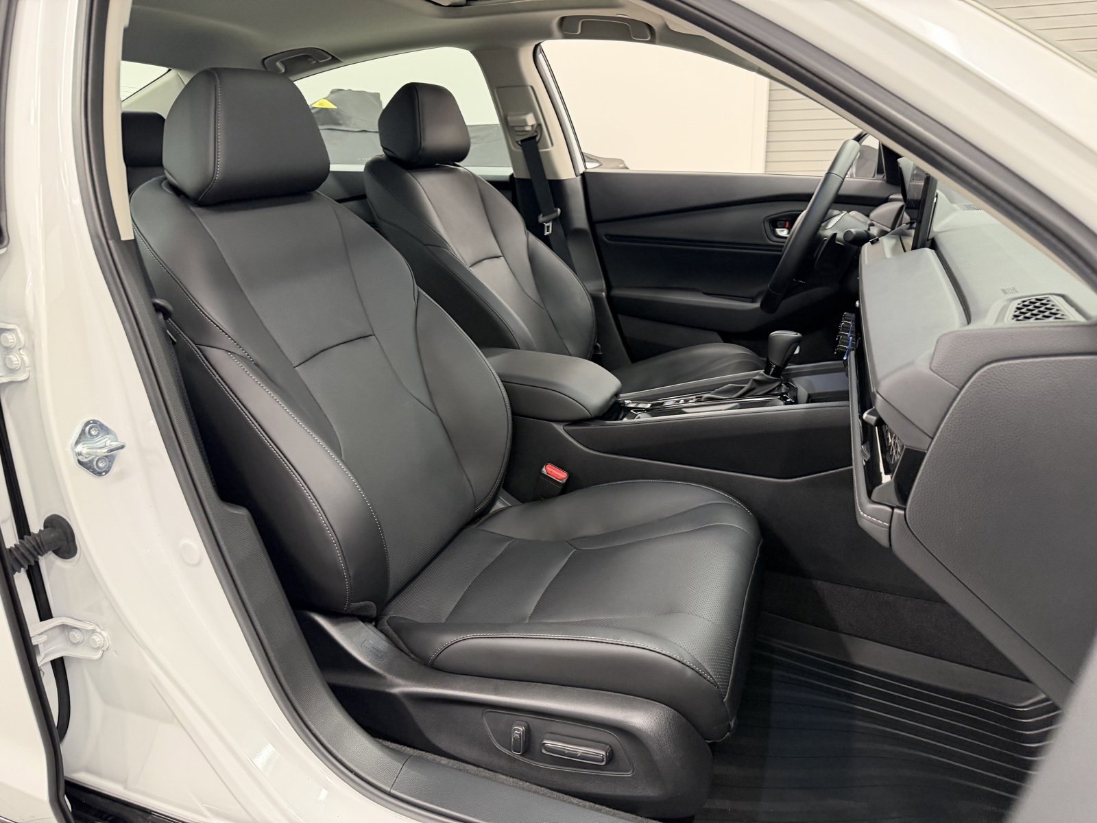 Used 2025 Honda Accord EX-L image 49