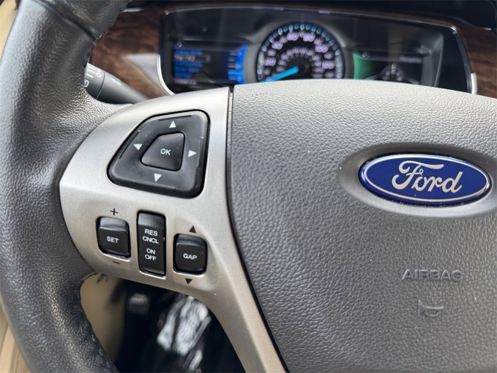 Used 2018 Ford Taurus Limited w/ Driver Assist Package image 22