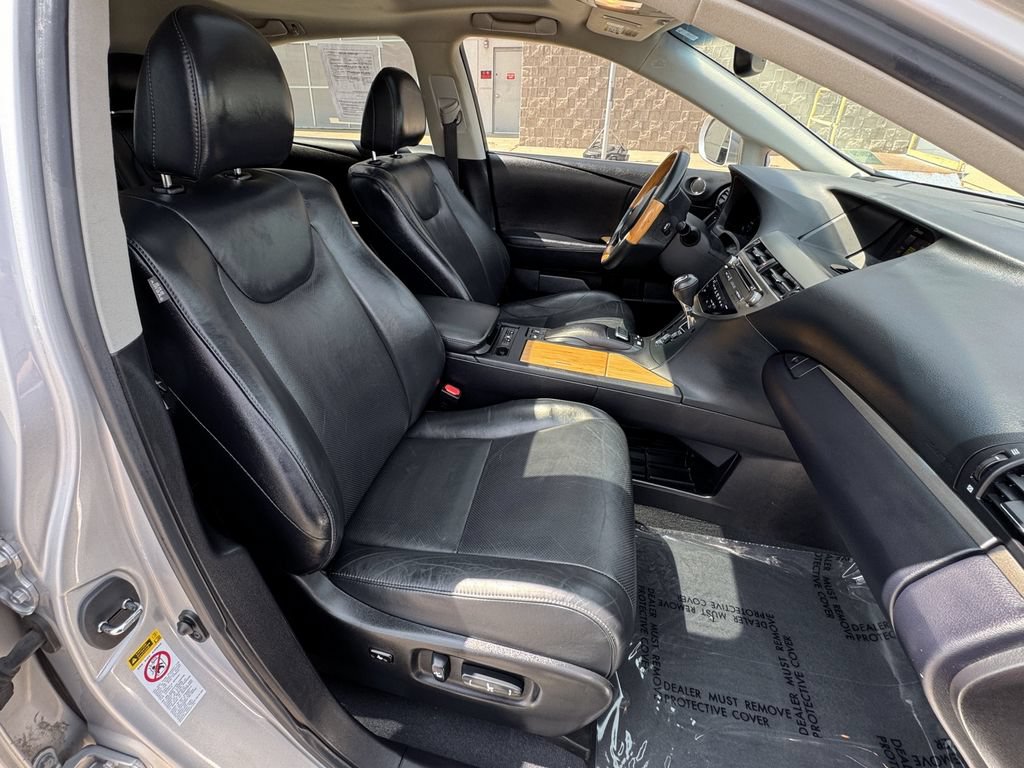 Used 2015 Lexus RX 450h AWD image 40