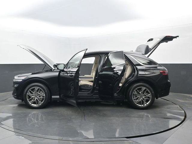 Used 2024 Genesis GV70 2.5T w/ Advanced Package image 32