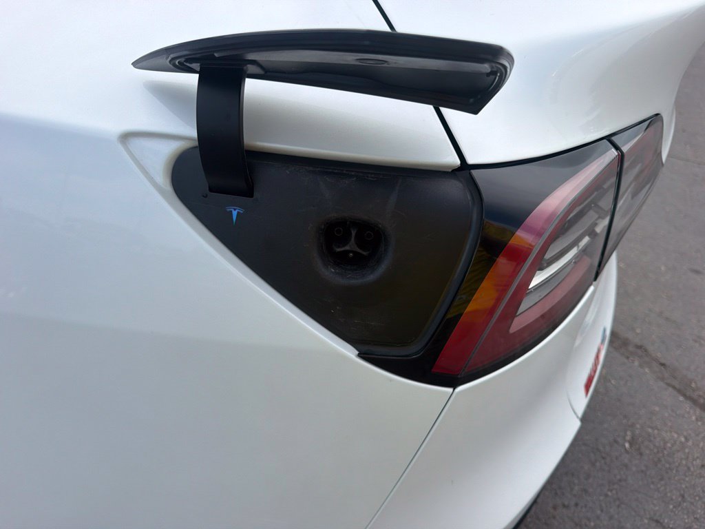 Used 2021 Tesla Model Y Long Range AWD/4WD image 47