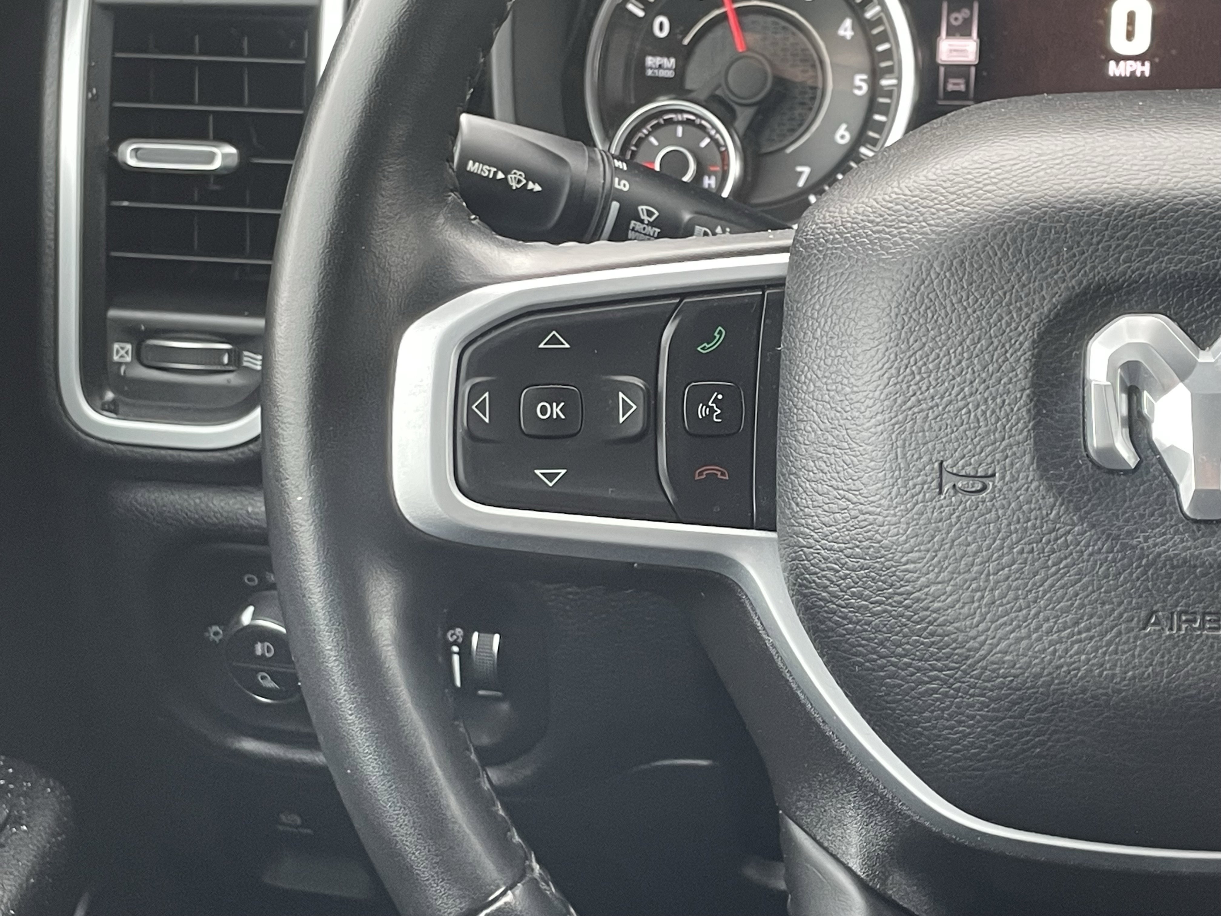 Used 2022 RAM 1500 Big Horn AWD/4WD image 13