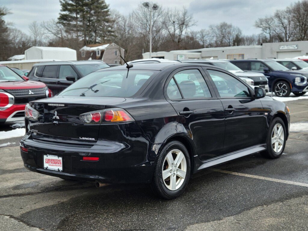 Used 2014 Mitsubishi Lancer SE image 5