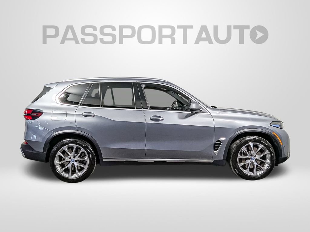 Used 2025 BMW X5 xDrive50e w/ Premium Package image 7