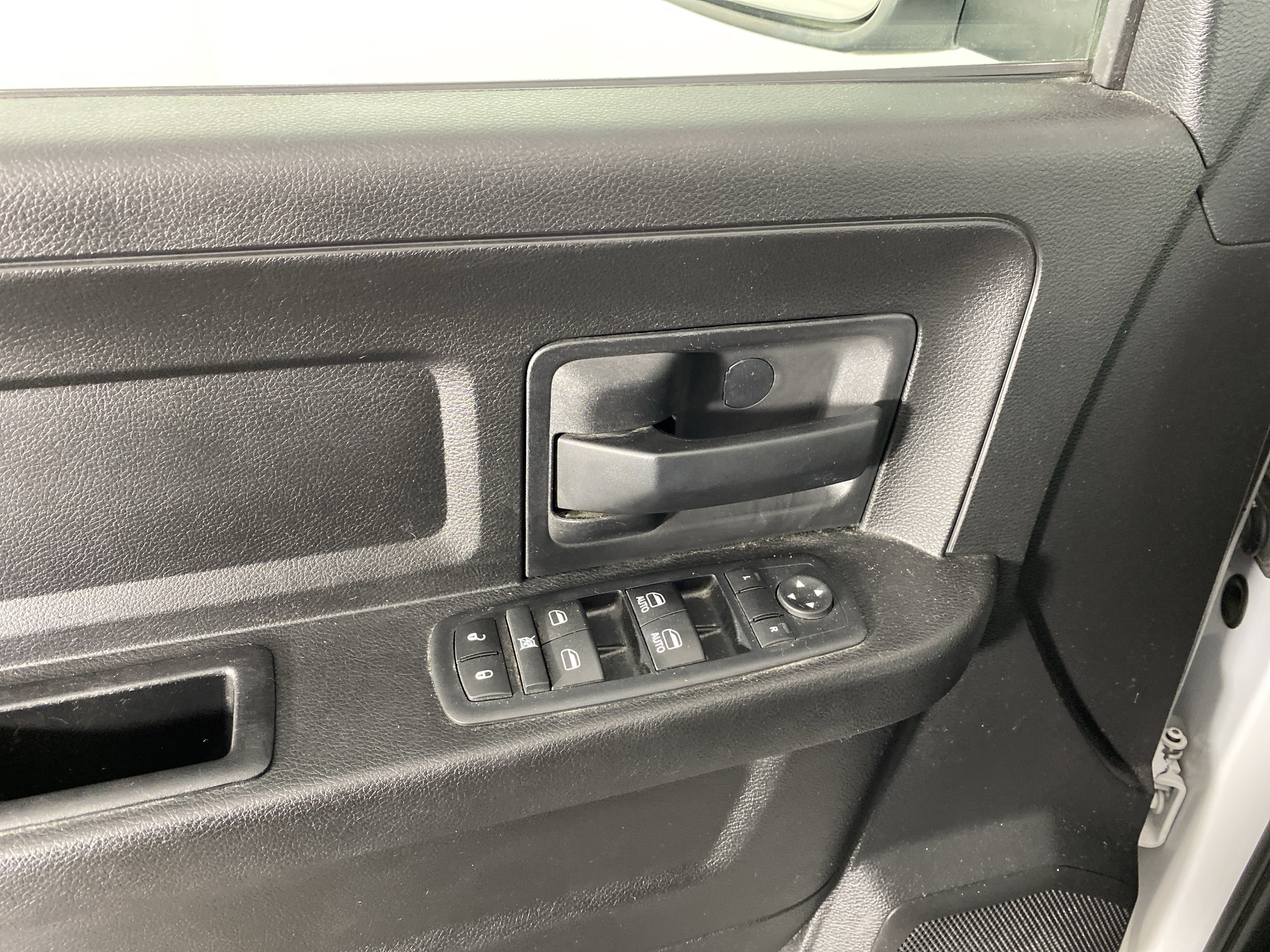 Used 2017 RAM 1500 Tradesman w/ Popular Equipment Group AWD/4WD image 12