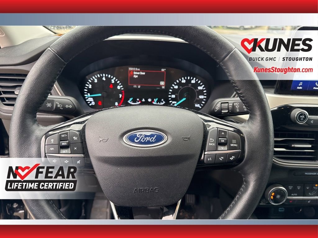 Used 2021 Ford Escape SE w/ SE Sport Appearance Package image 25