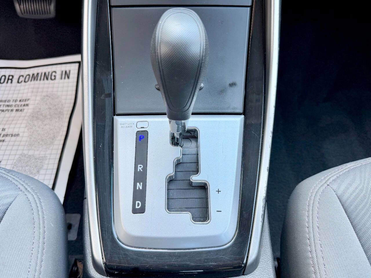 Used 2012 Hyundai Elantra GLS image 34