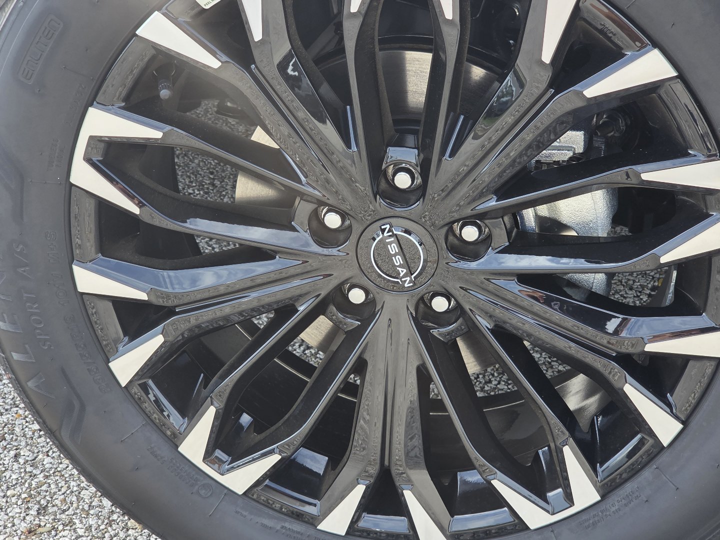 New 2026 Nissan Rogue Dark Armor AWD/4WD image 13