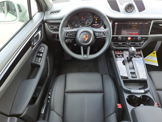 New 2026 Porsche Macan image 17