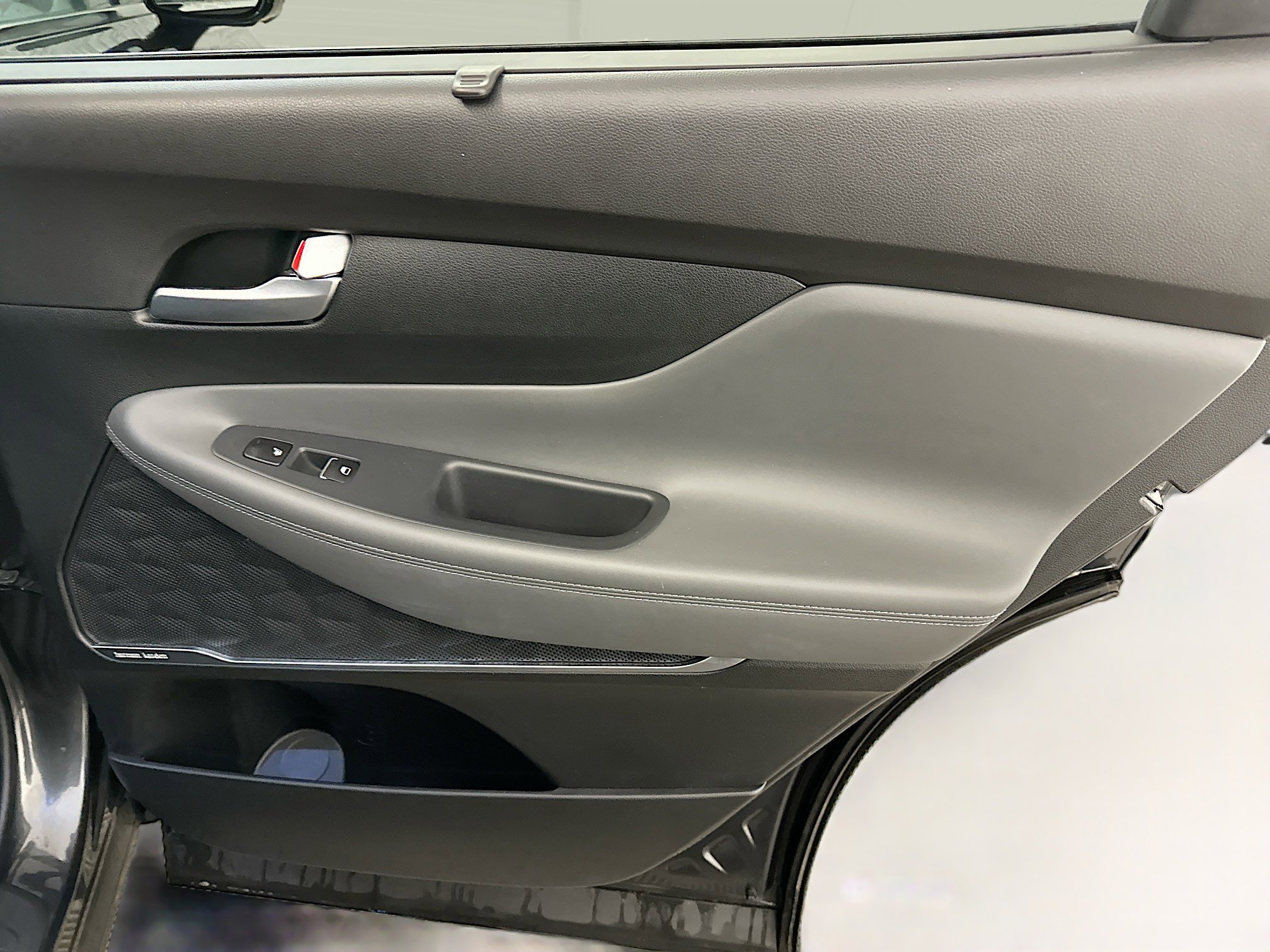 Used 2023 Hyundai Santa Fe Limited image 33