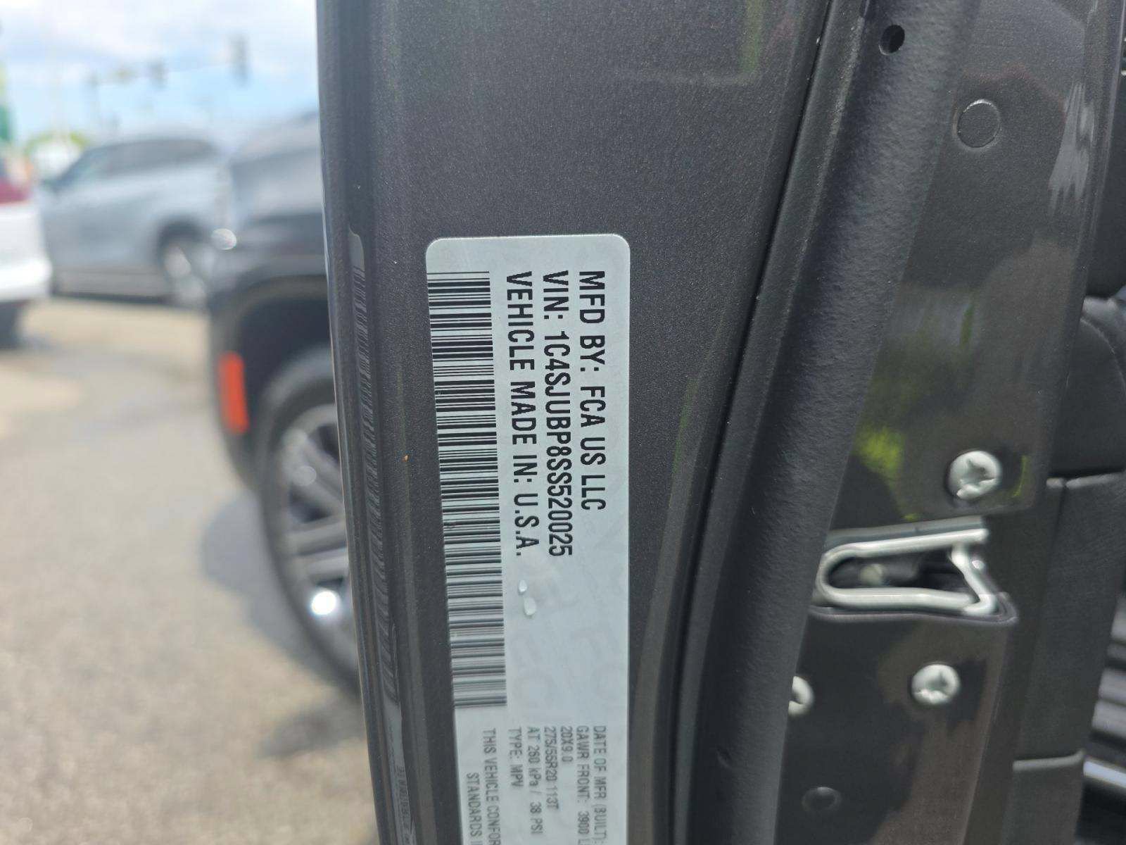 Used 2025 Jeep Wagoneer Series II RWD image 29